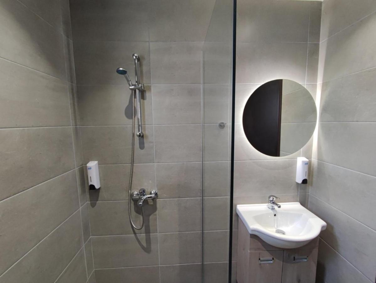 Afroditi Hotel Плакіас Екстер'єр фото