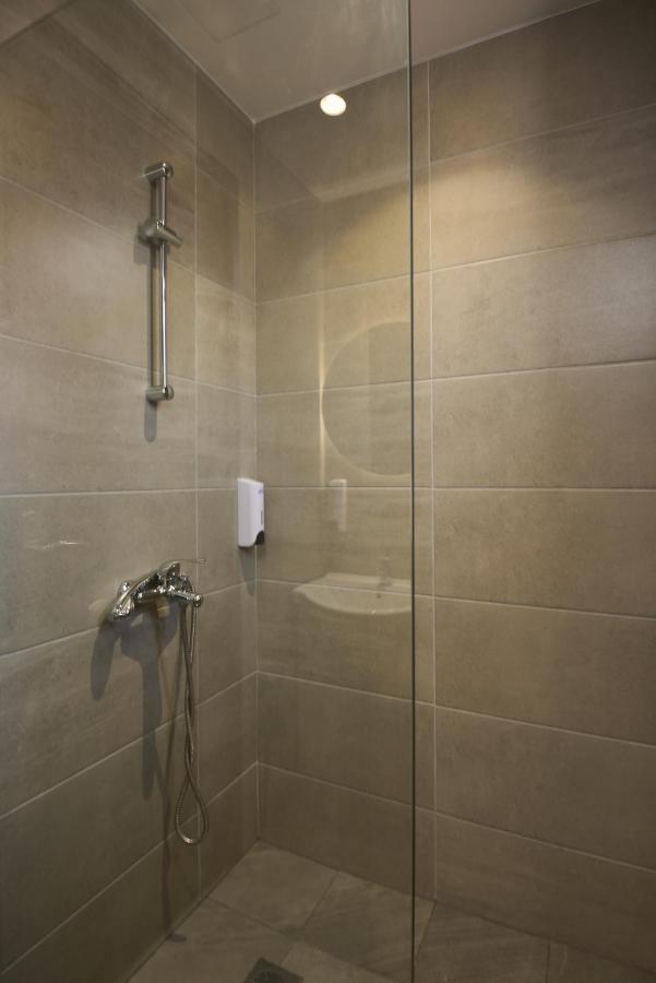 Afroditi Hotel Плакіас Екстер'єр фото